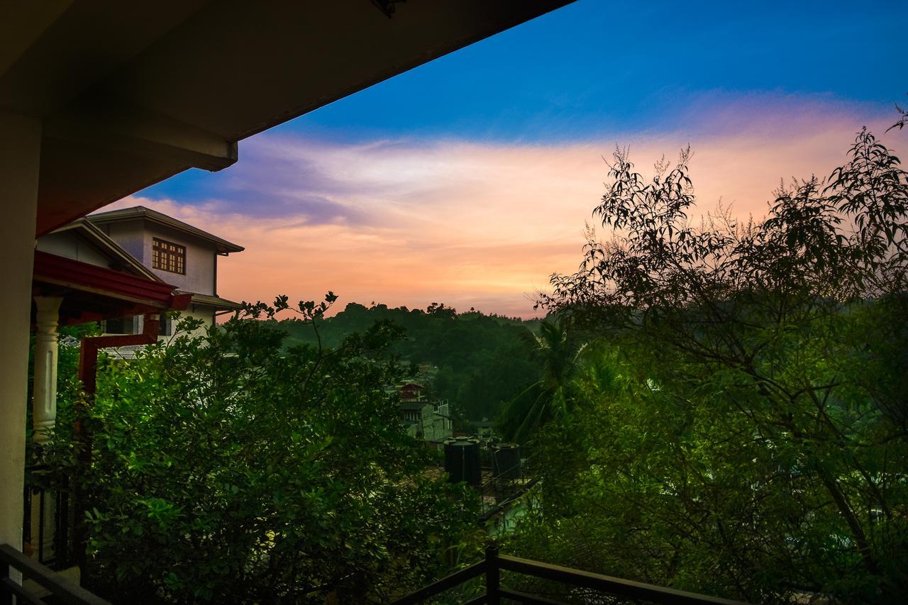 Heavens Door Guest Inn Κάντι Εξωτερικό φωτογραφία